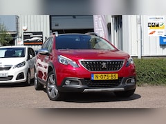 Peugeot 2008 - 1.2 PureTech Allure AUT / Trekhaak / Cruise / Airco / Pano / PDC / Navi