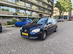 Volkswagen Polo - 1.4-16V Optive Automatische verlichting, bluetooth