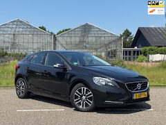 Volvo V40 - 2.0 D4 Base Business Navi | Cruise | PDC | 190 PK