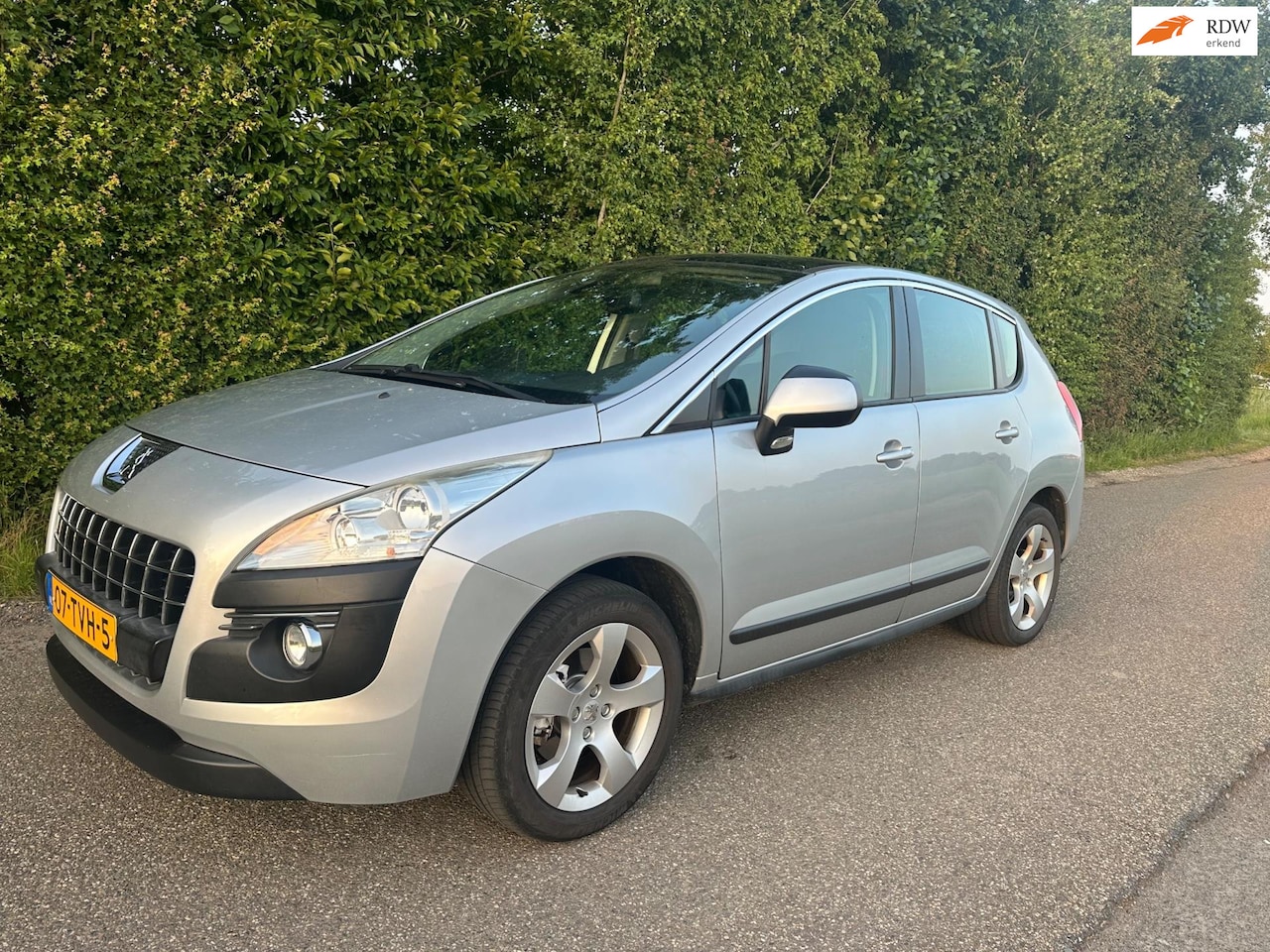 Peugeot 3008 - 1.6 THP Active Automaat/ Pano dak/ Clima/ Cruise/ Trekhaak - AutoWereld.nl