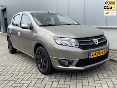 Dacia Sandero - 0.9 TCe Lauréate / Airco / Navigatie