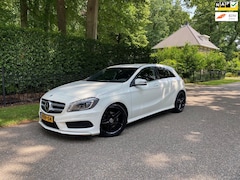 Mercedes-Benz A-klasse - 200 Automaat AMG Pakket Origineel NL