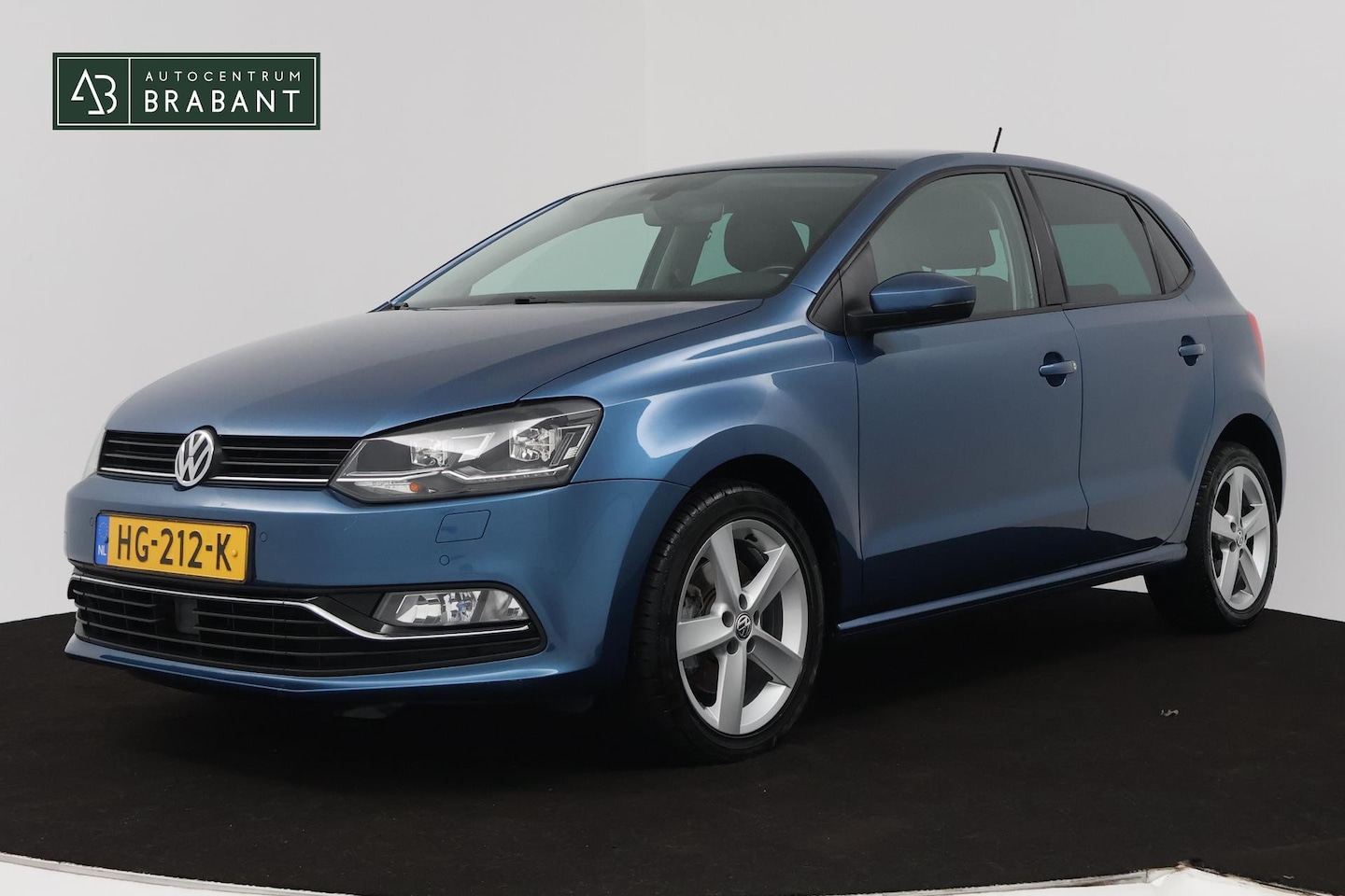 Volkswagen Polo - 1.0 TSI Highline Automaat (NAVIGATIE, CLIMA, STUURBEDIENING, PARKEERSENSOREN, GOED ONDERHO - AutoWereld.nl