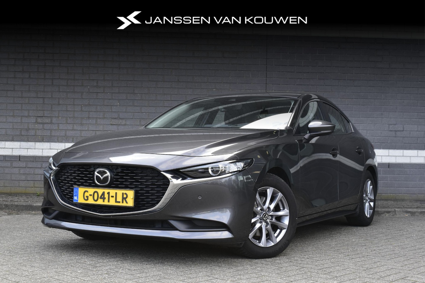 Mazda 3 - 2.0 e-SkyActiv-G M Hybrid 122 Comfort met Bose / Stoel + Stuurverwarming / Head-Up / Trekh - AutoWereld.nl