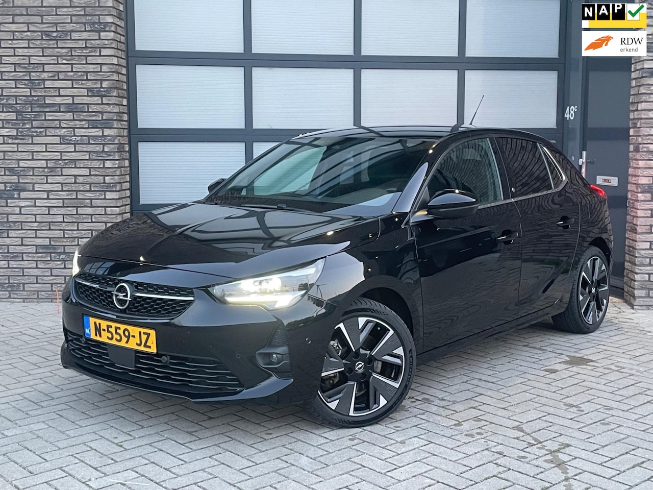 Opel Corsa-e - Ultimate 50 kWh | SOH ?% | Matrix Led | ALCANTARA | Keyless | Adaptieve Cruise Control | D - AutoWereld.nl