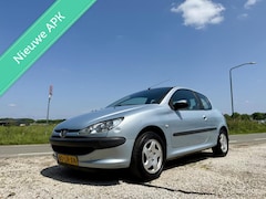 Peugeot 206 - 1.4 XS, BJ 2003, Lage km NAP, APK Juni 2026