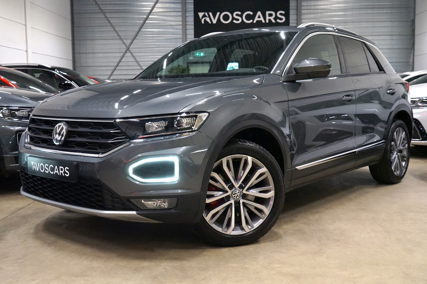 Volkswagen T-Roc - 1.5 TSI Sport DSG * Virtual - Camera - 18" - LED - ACC - Lane - Dodehoek - App - DAB * - AutoWereld.nl