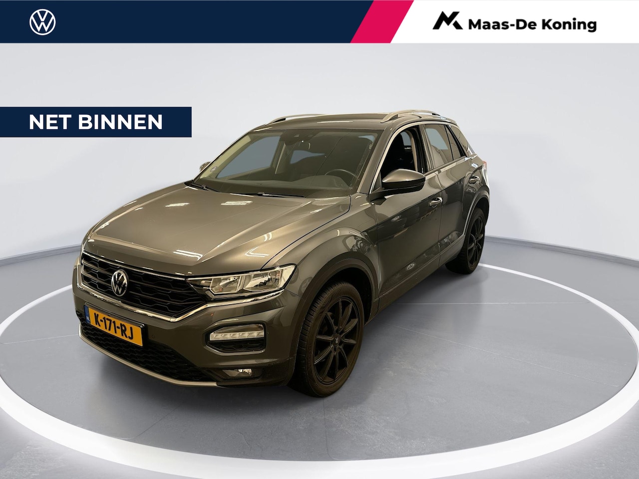 Volkswagen T-Roc - 1.5 Tsi 150pk DSG Style · Apple/Android Car Play · Camera · Trekhaak · P-Sensoren · Navi · - AutoWereld.nl