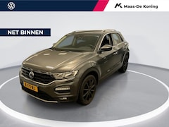 Volkswagen T-Roc - 1.5 Tsi 150pk DSG Style · Apple/Android Car Play · Camera · Trekhaak · P-Sensoren · Navi ·