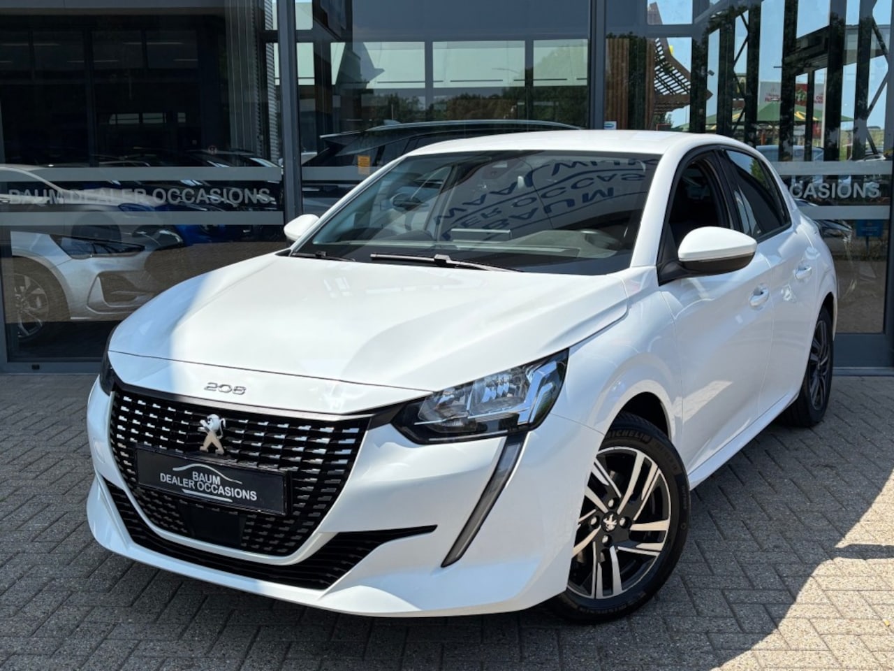 Peugeot 208 - 1.2 PT ALLURE 100 PK NAVI AIRCO/ECC VIRTUAL. - AutoWereld.nl