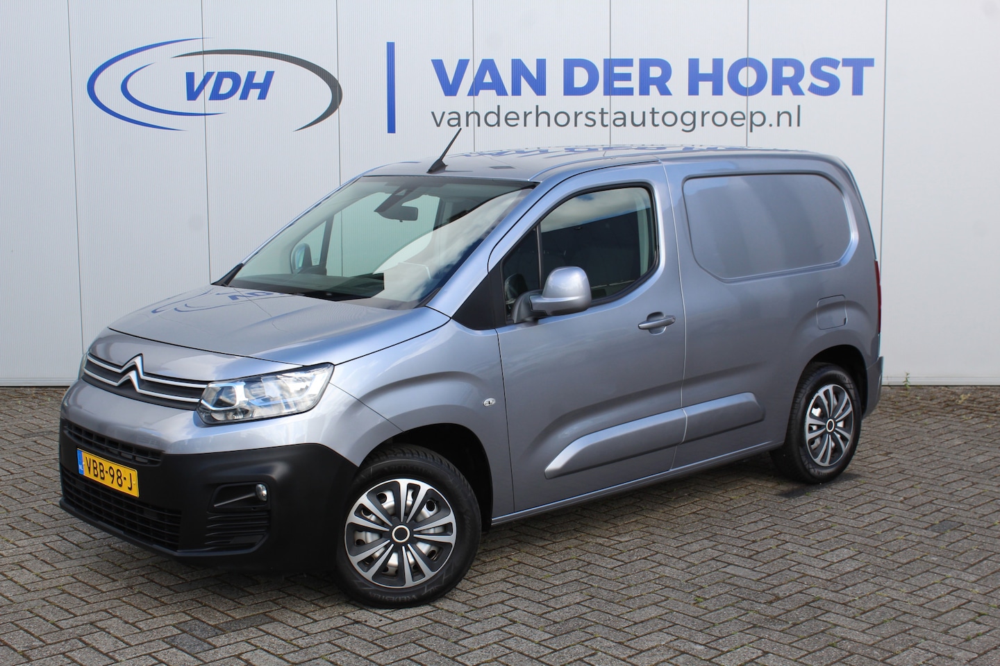 Citroën Berlingo - 1.6 BlueHDI Club Cruise Control, Navigatie, Trekhaak, Airco, Stuurwielbediening, Elektroni - AutoWereld.nl