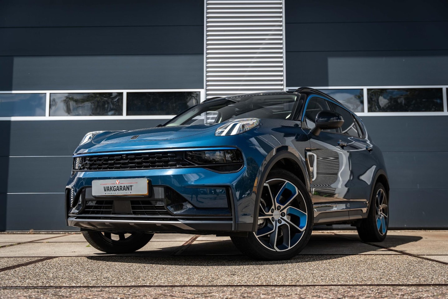 Lynk & Co 01 - 1.5 |MY 2023 |Zwarte hemel |Pano |360° | ACC - AutoWereld.nl