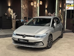 Volkswagen Golf - 1.5 eTSI Style|DSG|Bomvol