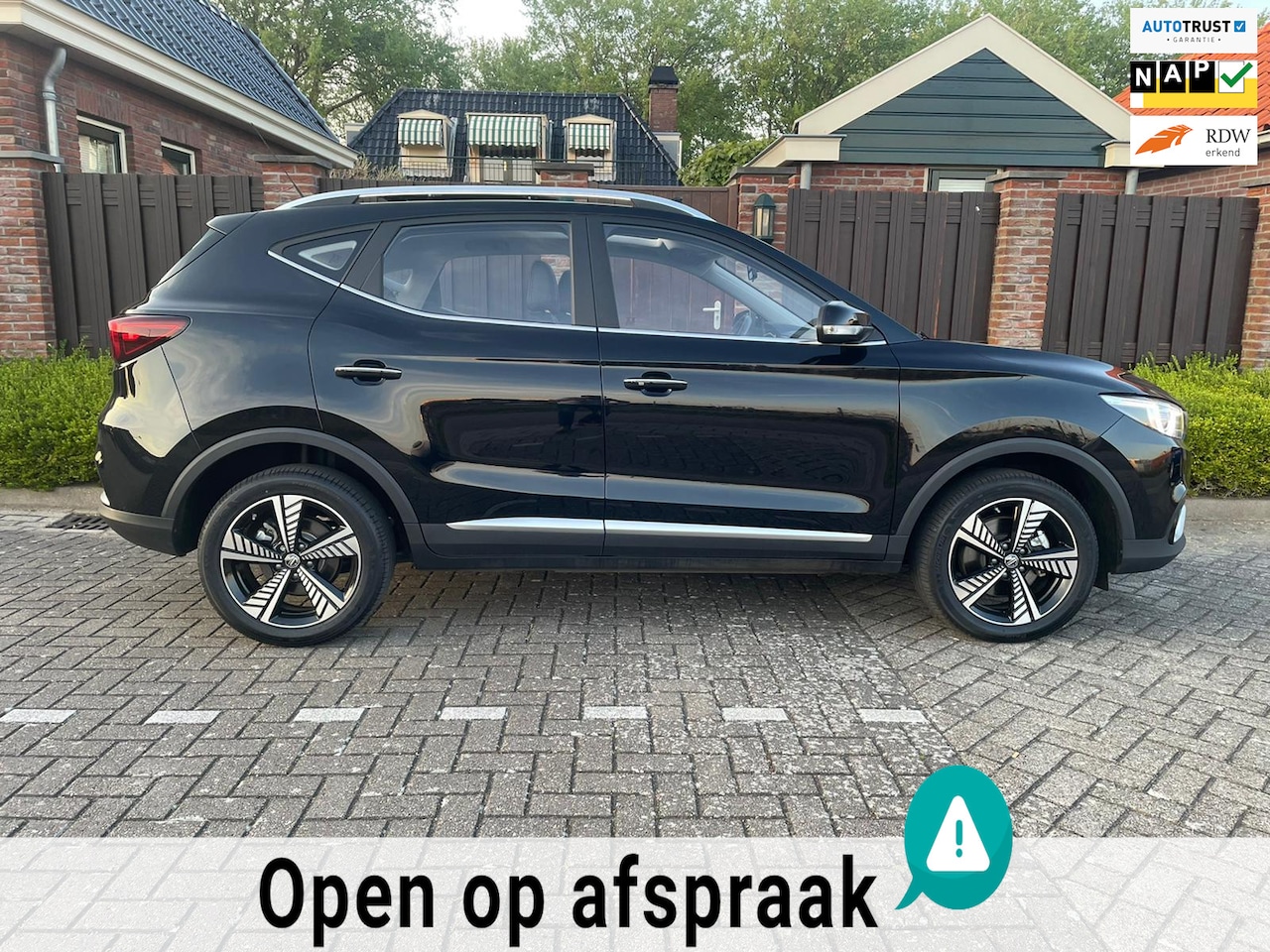MG ZS - Luxury 45 kWh NAVI PANORAMADAK CRUISE CLIMA PDC LMV - AutoWereld.nl