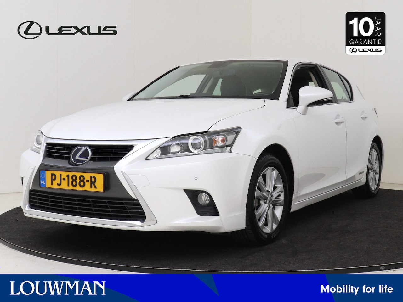 Lexus CT 200h - Business Line | Lederen Bekleding | Stoelverwarming | Trekhaak | - AutoWereld.nl