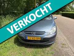 Peugeot 307 - 2.0-16V XS