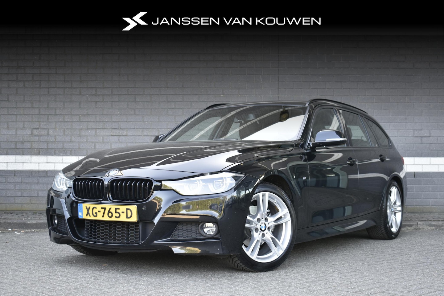 BMW 3-serie Touring - 320i M Sport Edition / Lederen Sportstoelen  / LED / Elek. Trekhaak - AutoWereld.nl