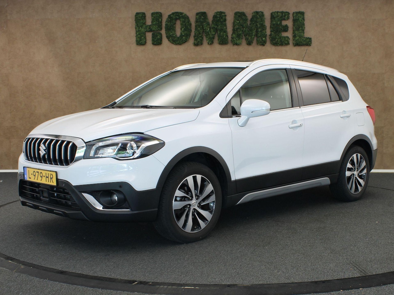 Suzuki S-Cross - 1.4 Boosterjet Style Smart Hybrid - ORIGINEEL NEDERLANDSE AUTO - LEDEREN BEKLEDING - CLIMA - AutoWereld.nl