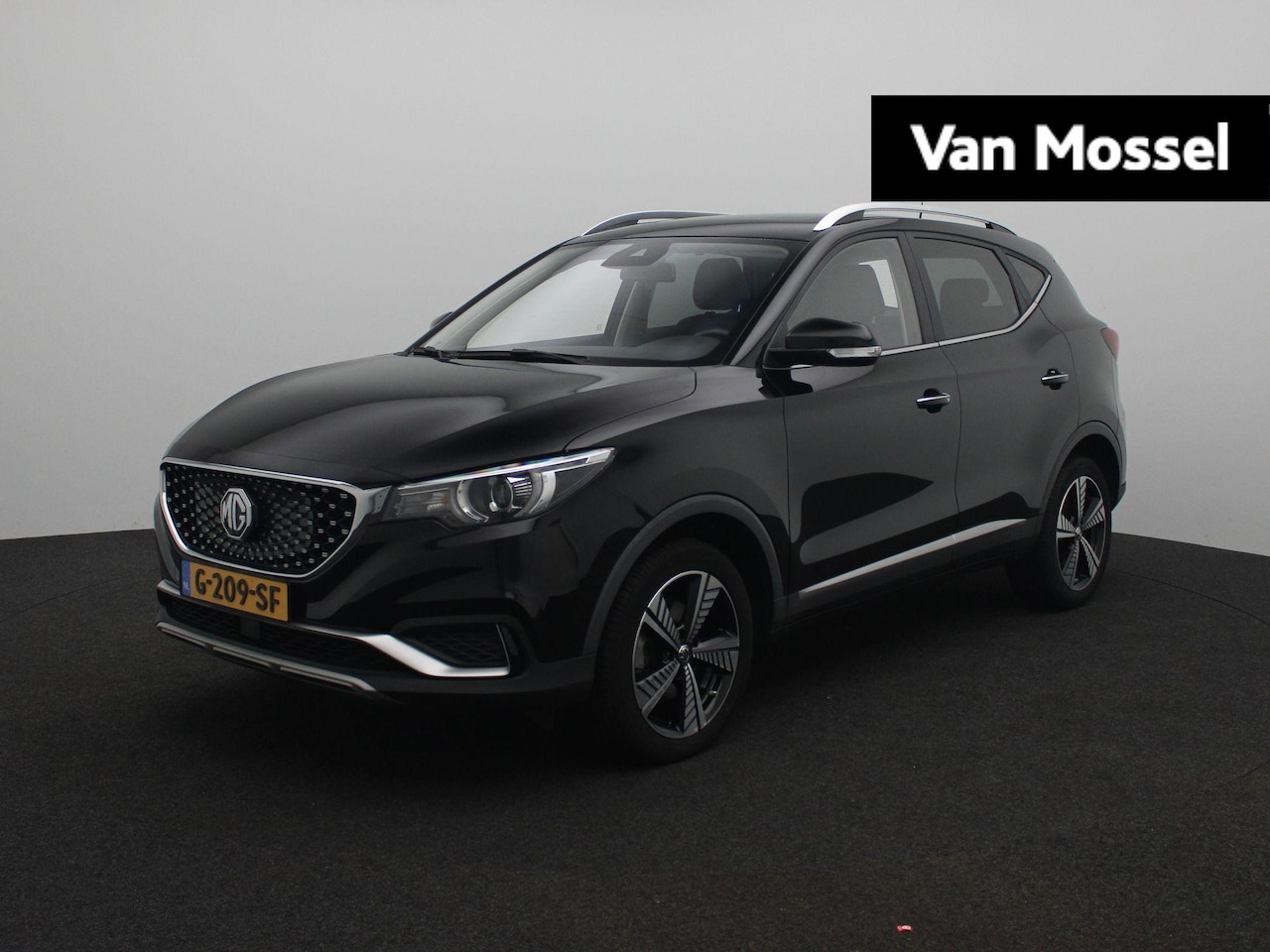 MG ZS - Luxury 45 kWh | Leder | Navi | Panoramadak | Camera | Apple CarPlay | Adaptive Cruise Cont - AutoWereld.nl