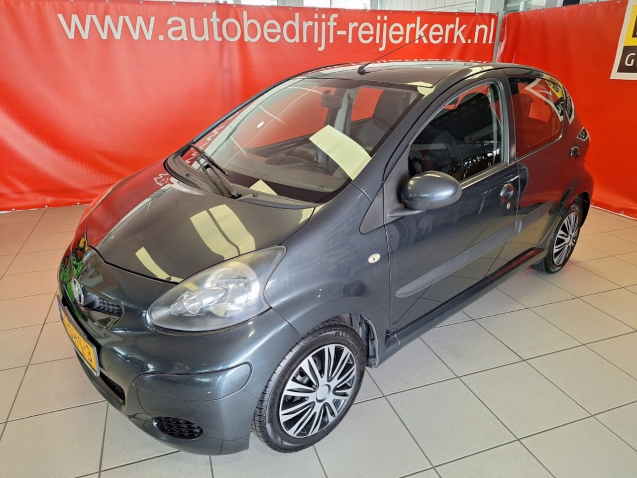 Toyota Aygo - 1.0-12V Navigatie / Airco / Nieuwe APK - AutoWereld.nl