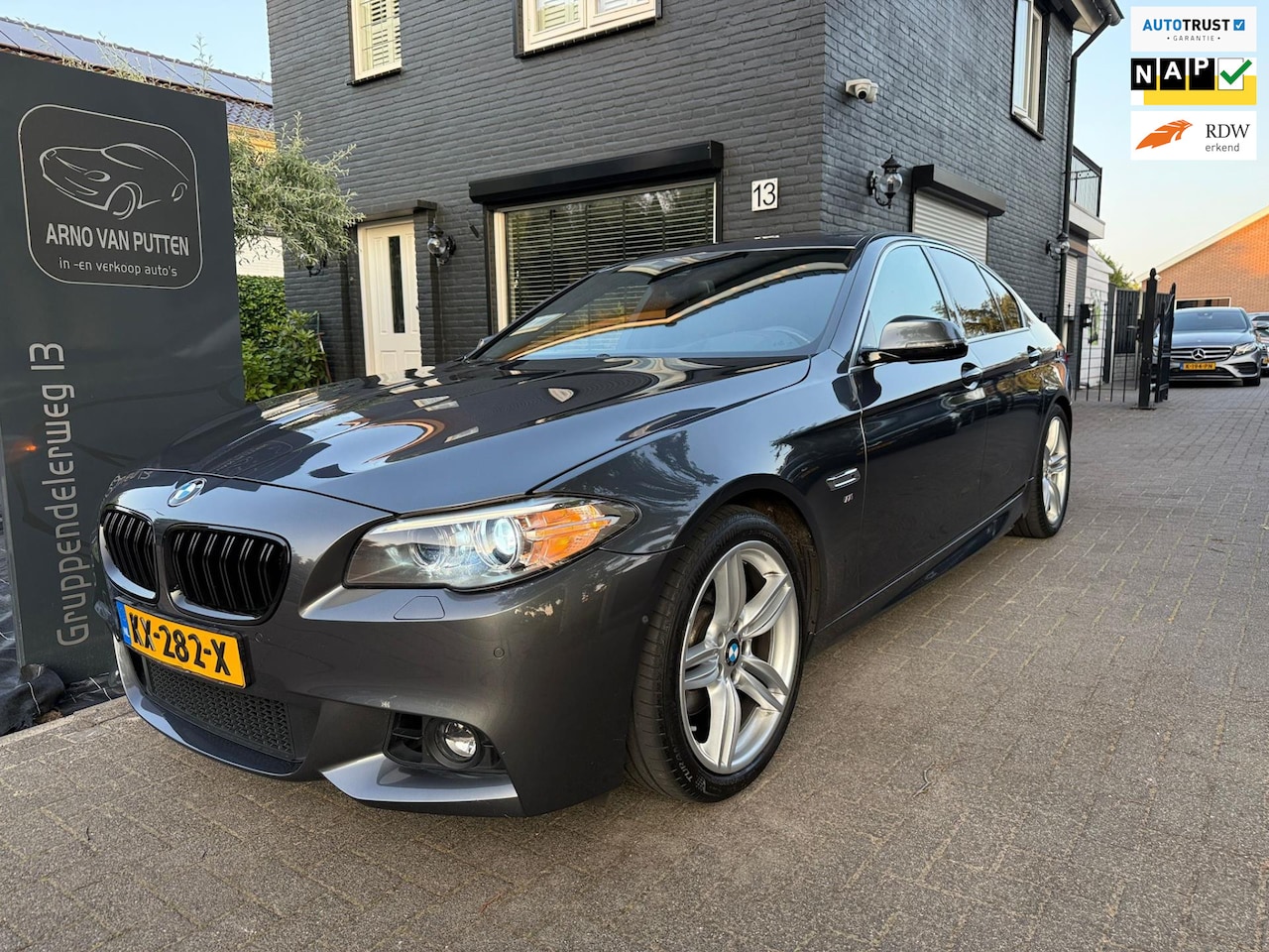 BMW 5-serie - 520d M Sport Edition - Panoramadak - vol opties - AutoWereld.nl