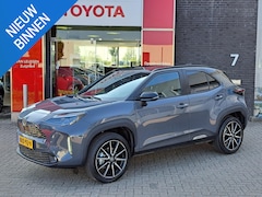 Toyota Yaris Cross - 1.5 HYBRID 130 GR-SPORT STOELVERWARMING LUXE BEKLEDING TWO-TONE PARKEERSENSOREN V+A