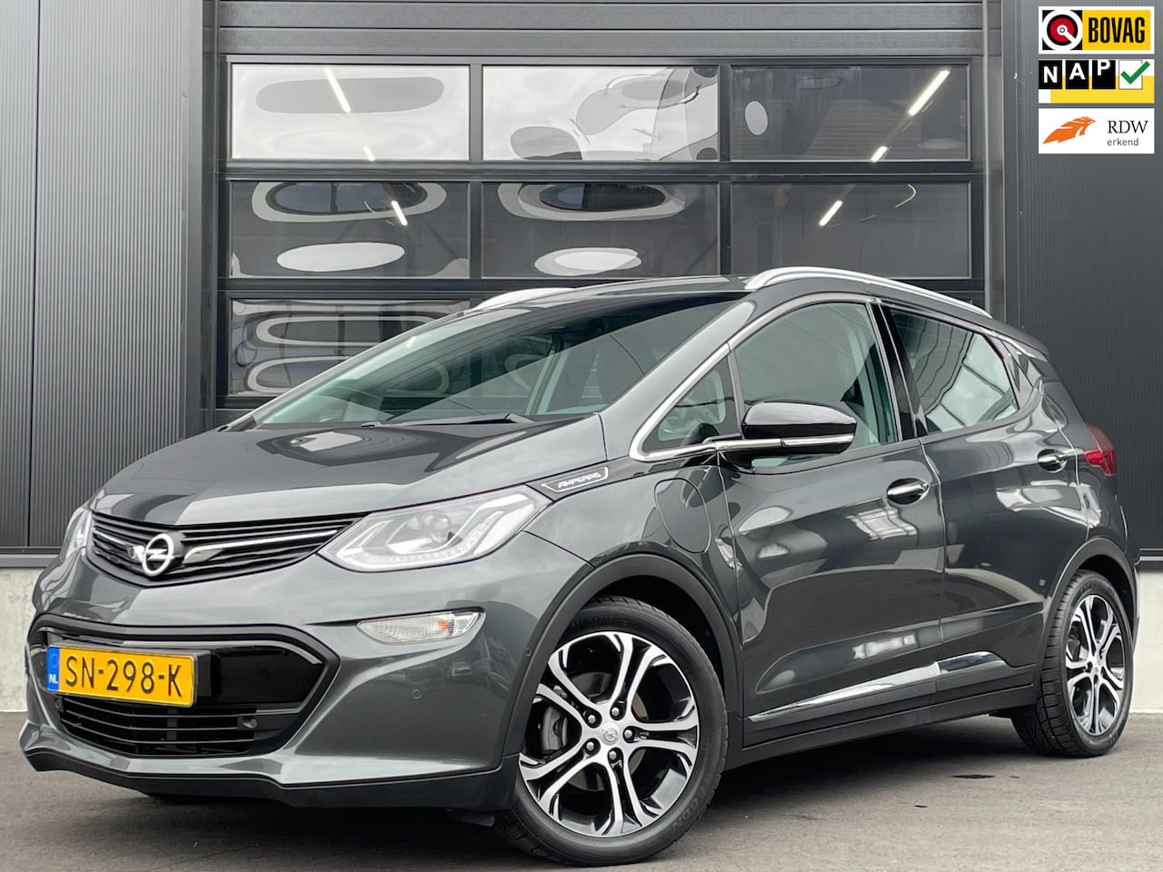 Opel Ampera-e - Business Executive 60 kWh |LEDER|CAMERA|CARPLAY|CLIMATE, CRUISE CONTRL|KEYLESS GO/ENTRY|ST - AutoWereld.nl