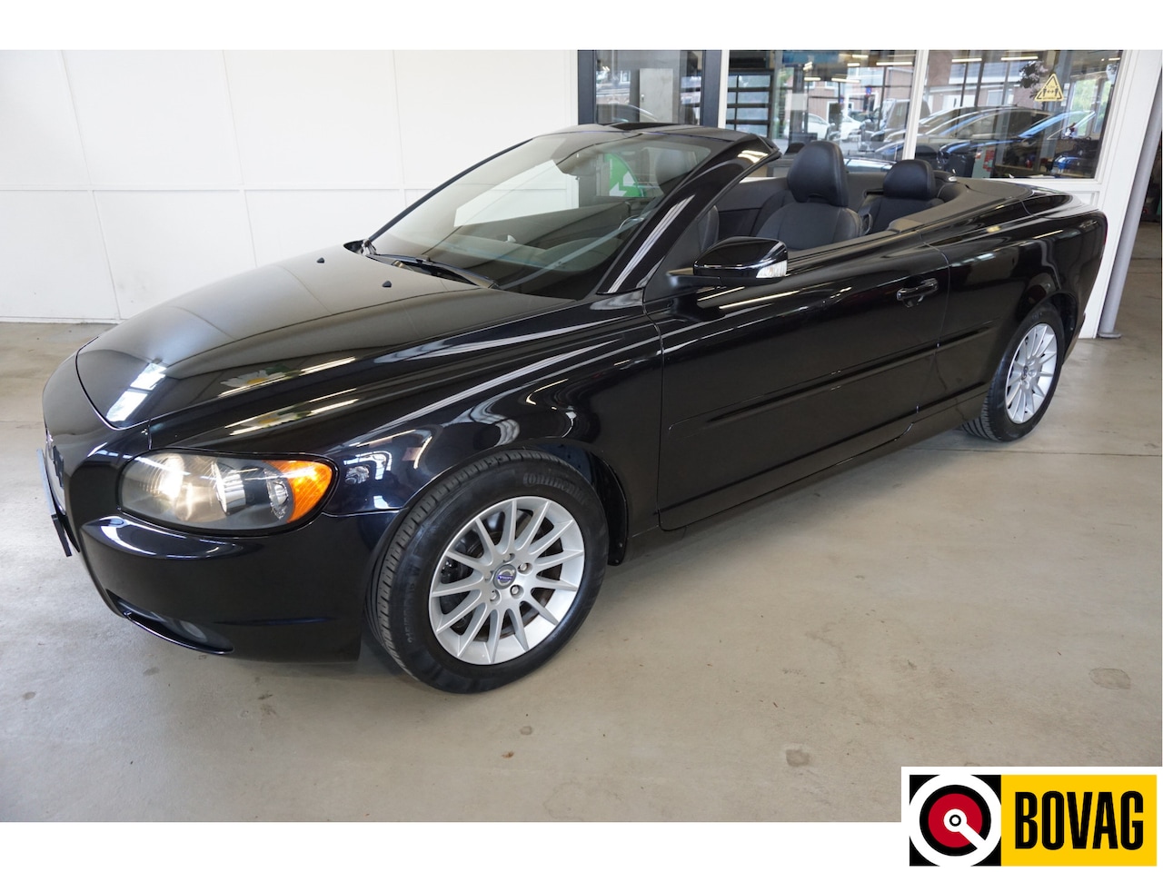 Volvo C70 Convertible - T5 Summum BLACK SAPPHIRE METALLIC - AutoWereld.nl
