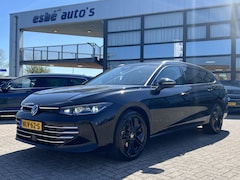 Volkswagen Passat Variant - 1.5 eTSI Elegance Business Navigatie Panoramadak Trekhaak IQ Light Leder Elek Stoelen + Ve