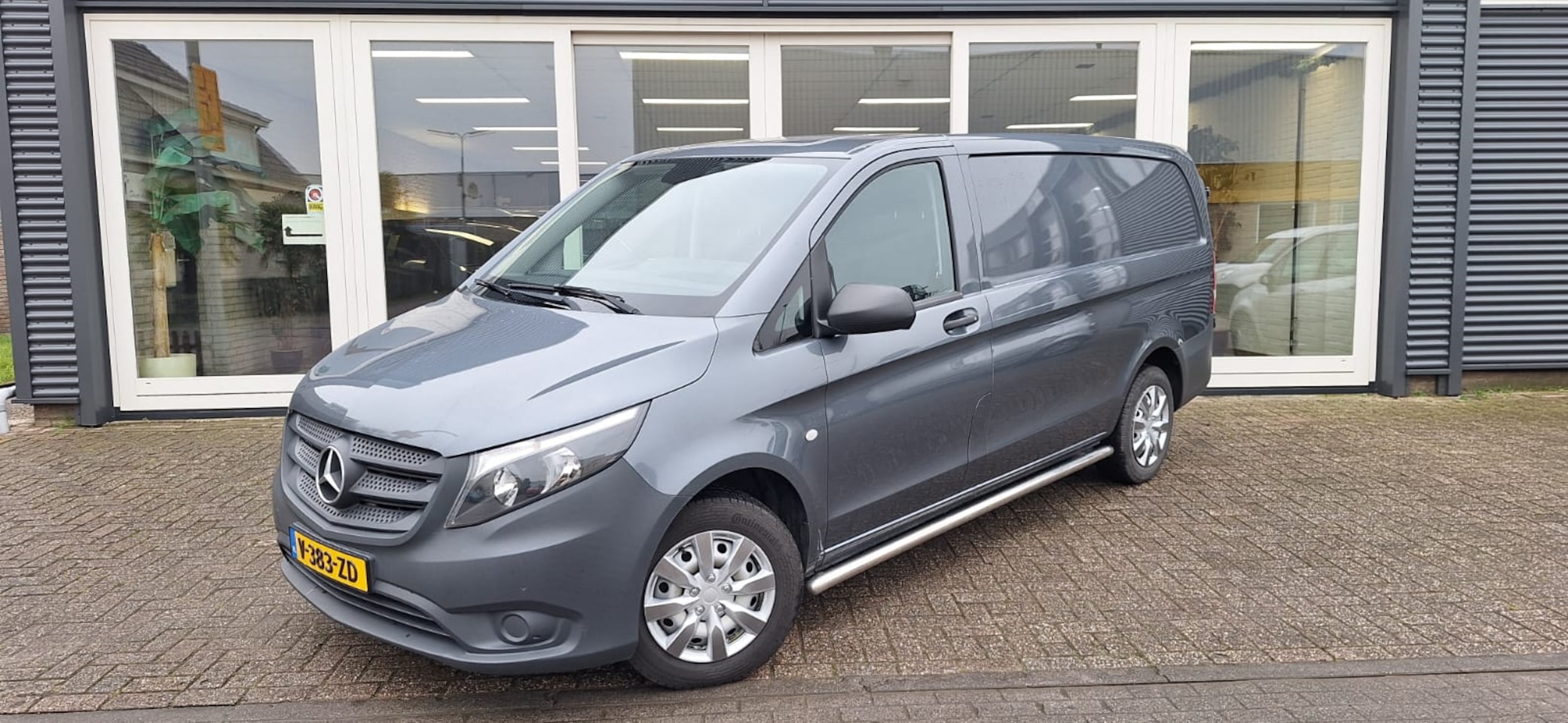 Mercedes-Benz Vito - 111 CDI Lang 111 CDI Lang, Airco, Trekhaak, Prijs Is Rijklaar Ex Btw - AutoWereld.nl