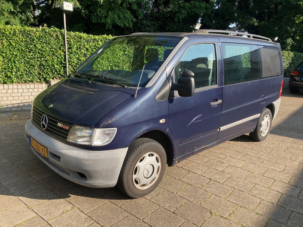 Mercedes-Benz Vito - 110 CDI rolstoelbus rolstoelauto exportprijs/handelsprijs - AutoWereld.nl