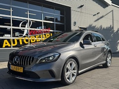 Mercedes-Benz A-klasse - 180 Ambition - Panorama dak I Leer I Airco I PDC I Sport velgen I Dealer onderhouden
