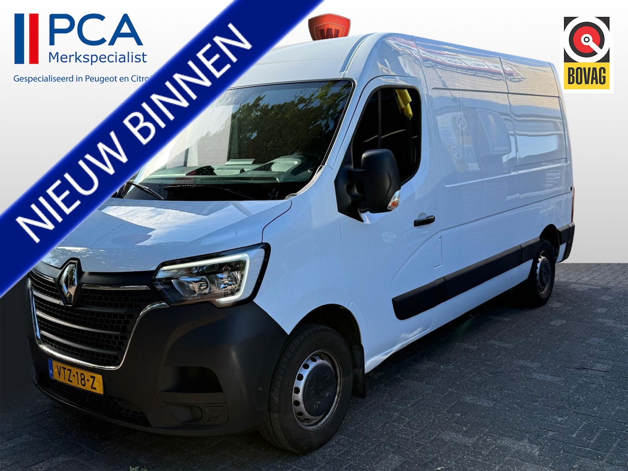 Renault Master - T35 2.3 dCi 135 L2H2 Work Edition Airco/Camera/Parkeersensoren - AutoWereld.nl