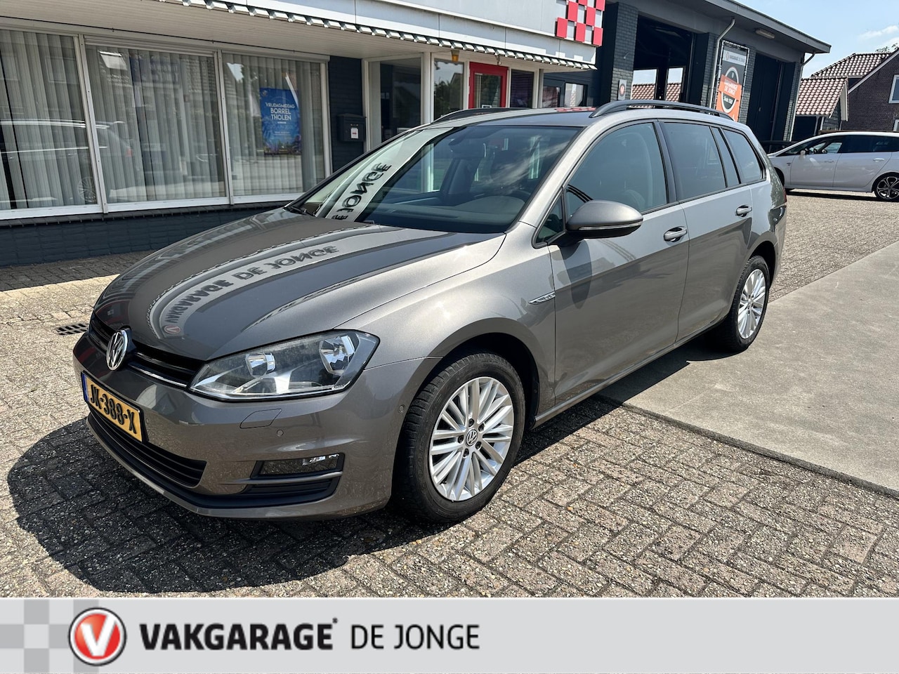 Volkswagen Golf - 1.2 TSI Trendline 1.2 TSI Trendline - AutoWereld.nl