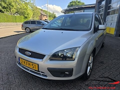 Ford Focus - 1.6-16V Champion