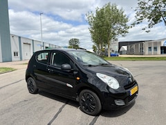 Suzuki Alto - 1.0i Celebration VVT Automaat 68 PK. Tweede eigenaar