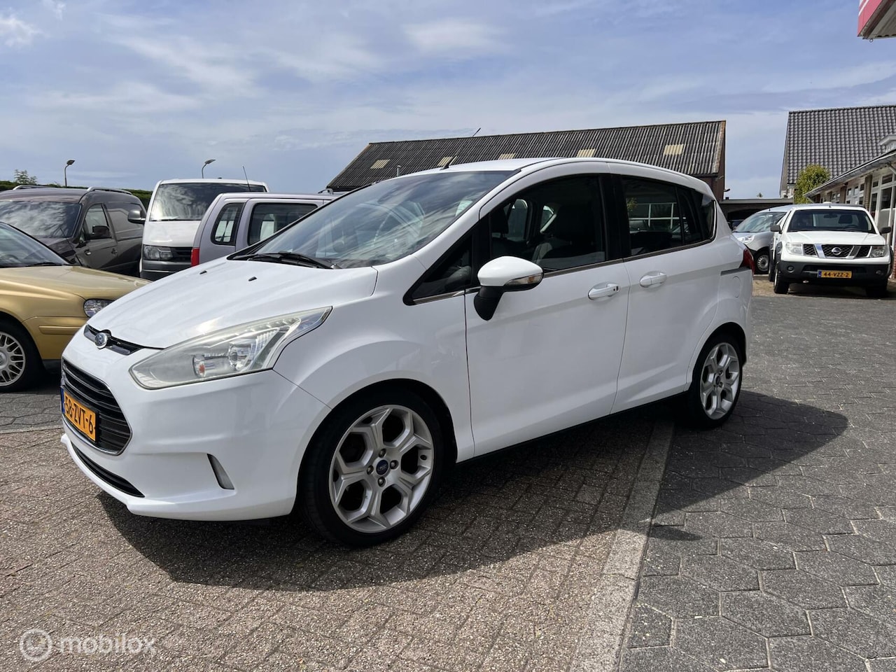 Ford B-Max - 1.0 EcoBoost Titanium LEDER - AutoWereld.nl