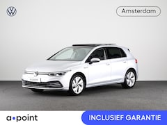 Volkswagen Golf - 1.5 eTSI Style 130 pk Automaat (DSG) | Navigatie | Panoramadak | Trekhaak | Parkeersensore
