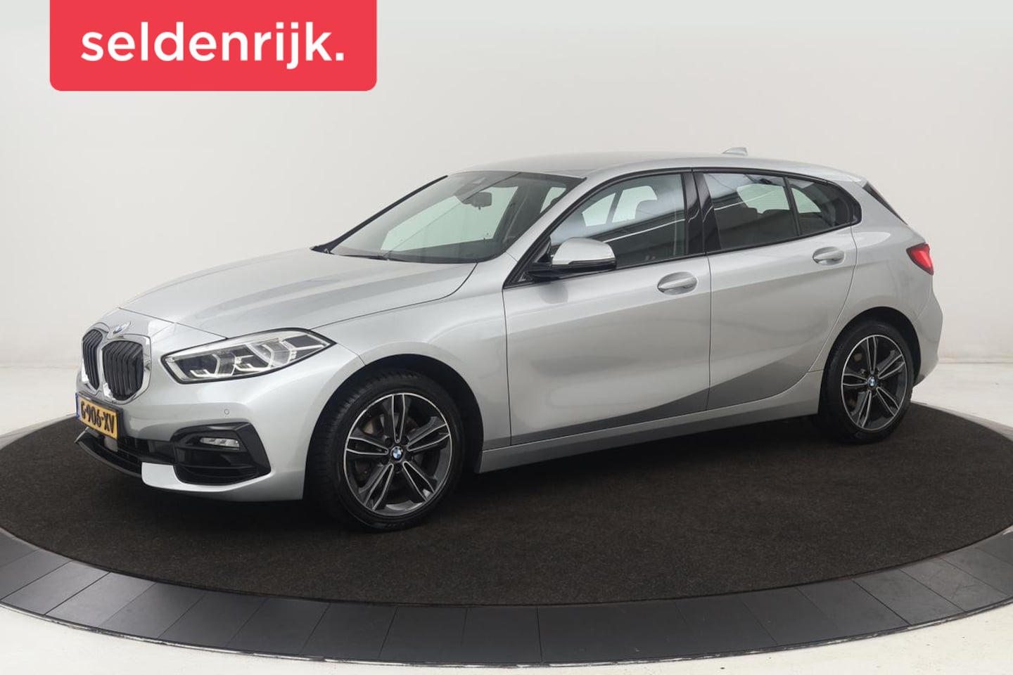 BMW 1-serie - 118i Executive Edition | Sport Line | Carplay | Full LED | Sportstoelen | Climate control - AutoWereld.nl