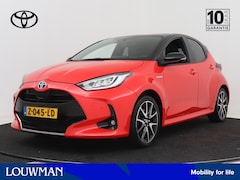 Toyota Yaris - 1.5 Hybrid Launch Edition Limited | Leder | Parkeersensoren voor en achter | Stoel- en stu