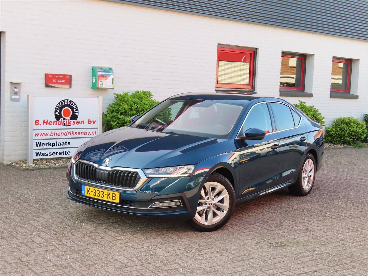 Skoda Octavia - 1.0 TSI e-Tech MHEV 110pk DSG Business Edition Plus/ Elektrisch verstelbare stoel/ Adaptie - AutoWereld.nl