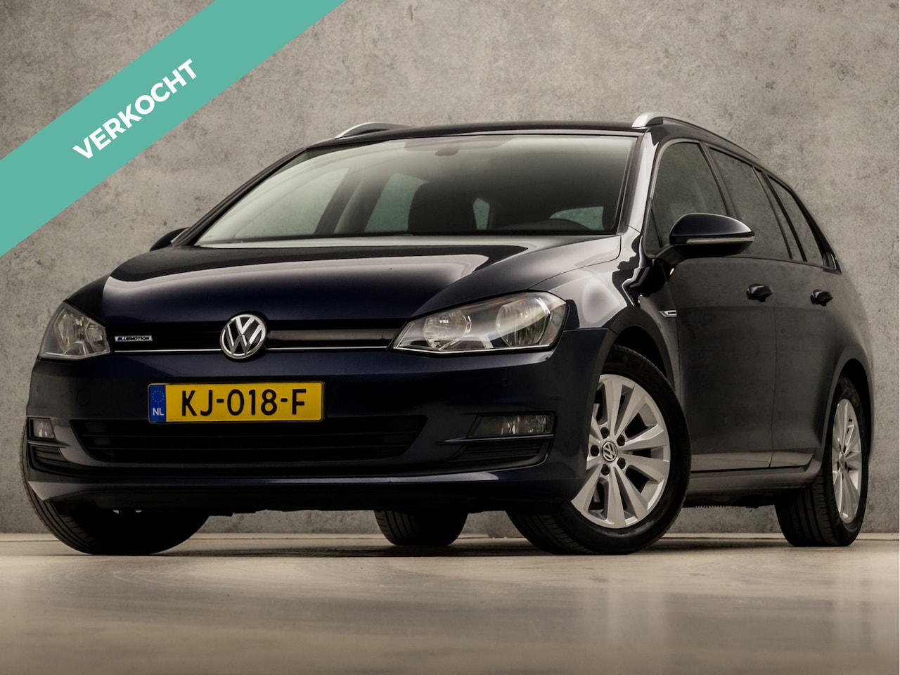 Volkswagen Golf Variant - 1.0 TSI Sportline (APPLE CARPLAY, NAVIGATIE, CAMERA, CLIMATE, SPORTSTOELEN, TREKHAAK, GETI - AutoWereld.nl