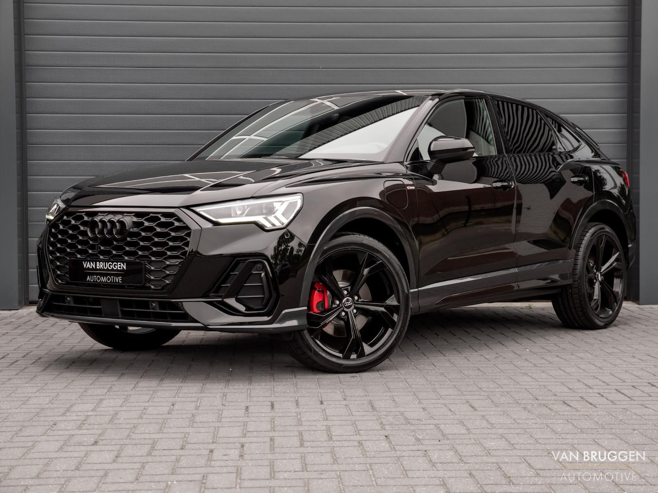 Audi Q3 Sportback - 45 TFSI E S-Line BTW ACC Trekhaak 20" CarPlay E-Stoel - AutoWereld.nl