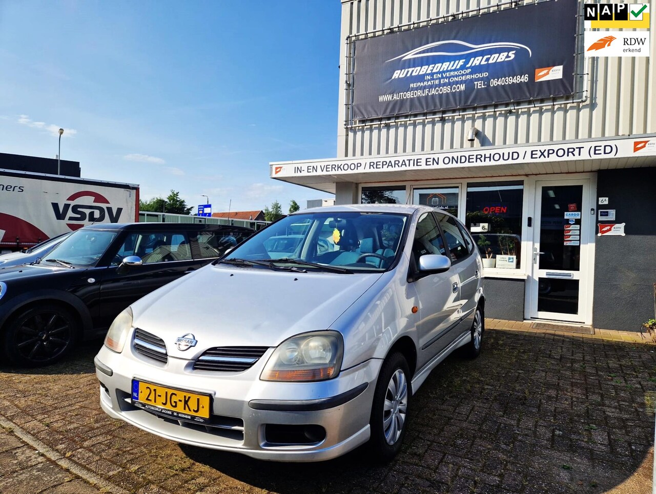 Nissan Almera Tino - 1.8 Comfort 1.8 Comfort - AutoWereld.nl
