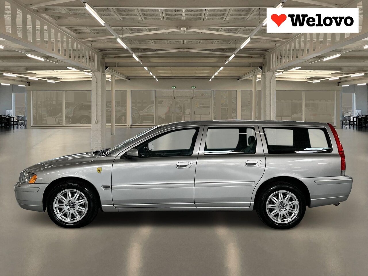Volvo V70 - 2.5T AWD Momentum Keurig onderhouden met Garantie inclusief BTW - AutoWereld.nl