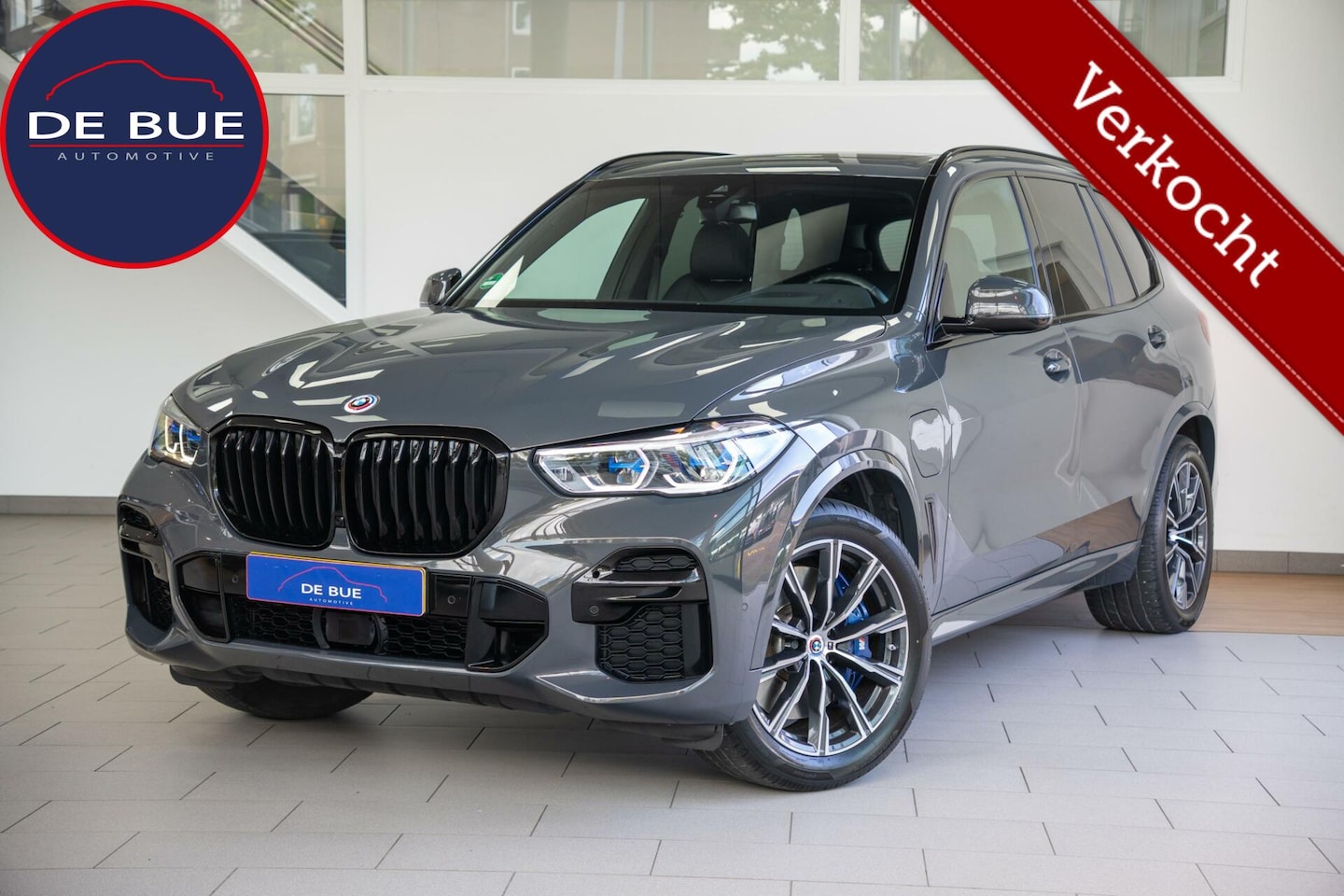 BMW X5 - xDrive45e High Executive 6 Cil. BTW 1 eig. M-Sport Competition 50 years Pano HUD Trekhaak - AutoWereld.nl