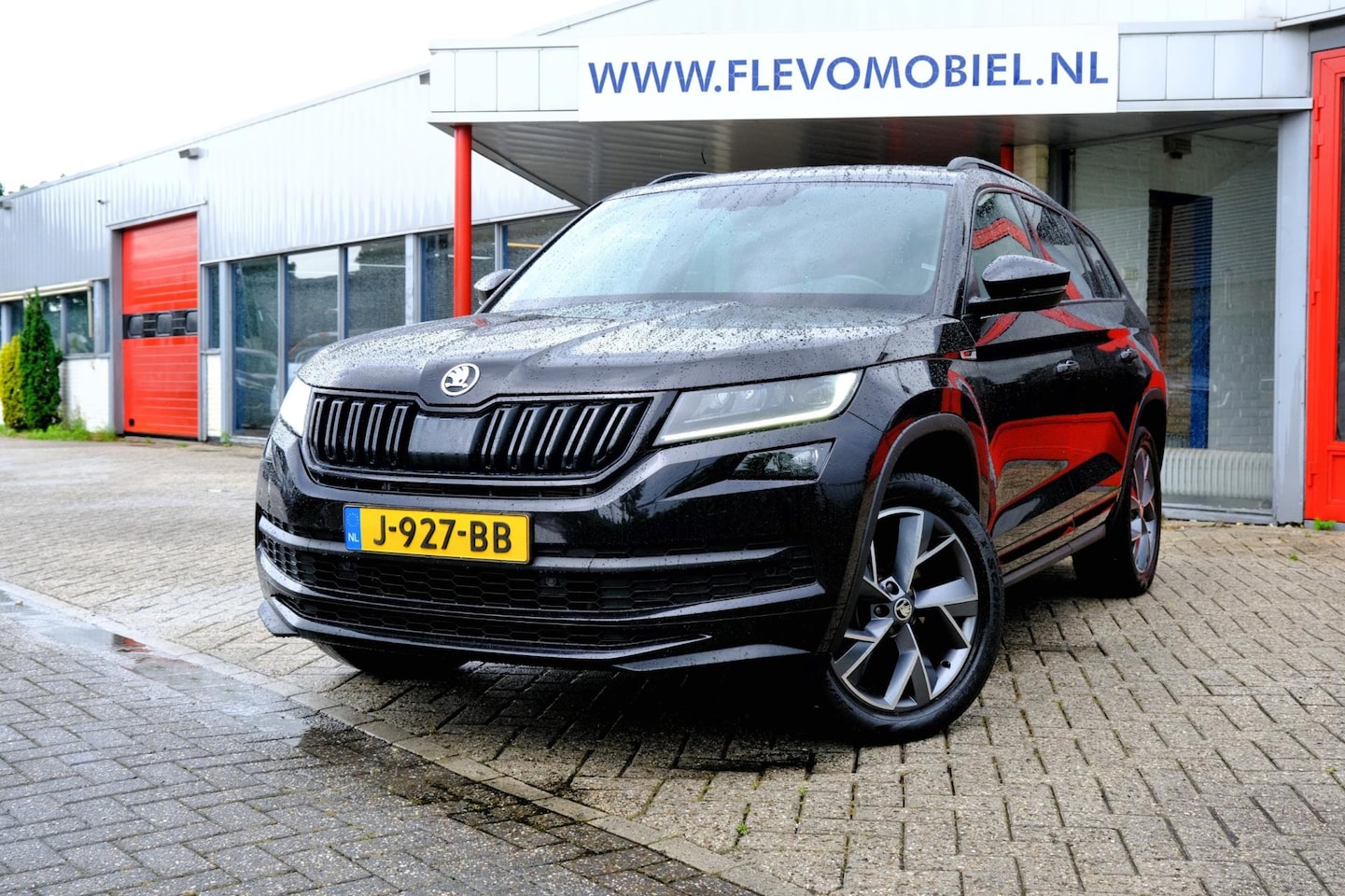 Skoda Kodiaq - 1.5 TSI 150pk Sportline Business Leder-Alcantara|1e Eig|Navi|Canton Audio|LMV - AutoWereld.nl