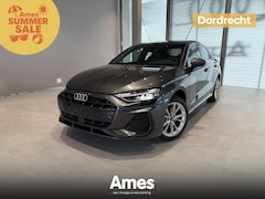 Audi A3 Limousine - 30 TFSI S edition Privacy glas | Parkeersensoren voor en achter | Navigatie
