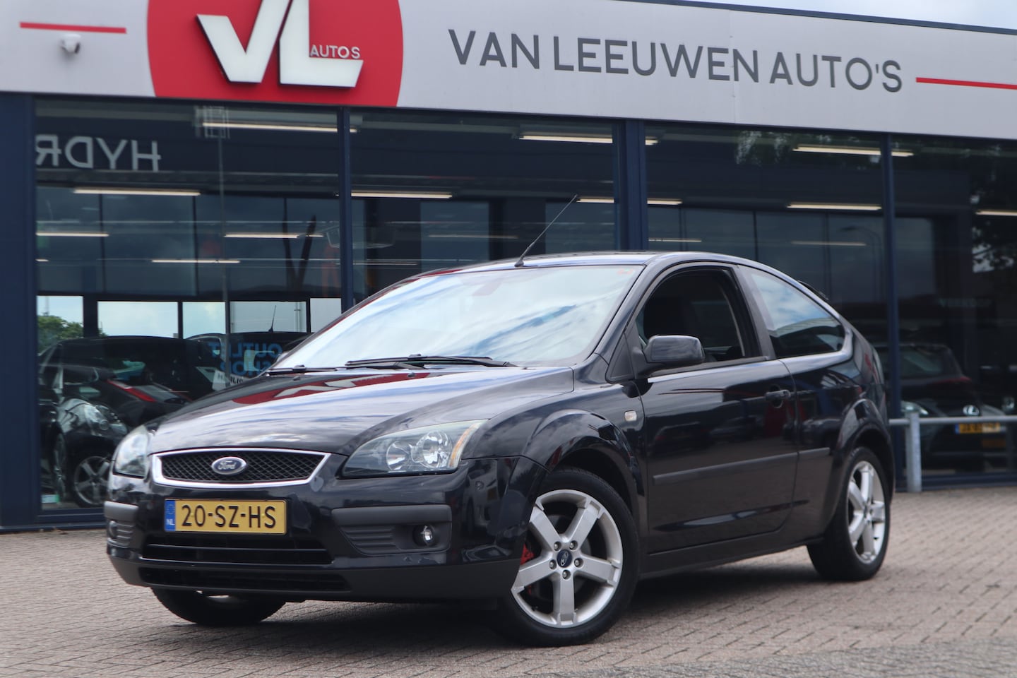 Ford Focus - 2.0-16V Rally Edition | Nieuw Binnen | Trekhaak | Cruise | Airco - AutoWereld.nl