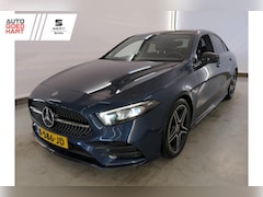 Mercedes-Benz A-klasse - 200 AMG Sfeerverlichting Panoramadak Leer High-Performance Led Widescreen